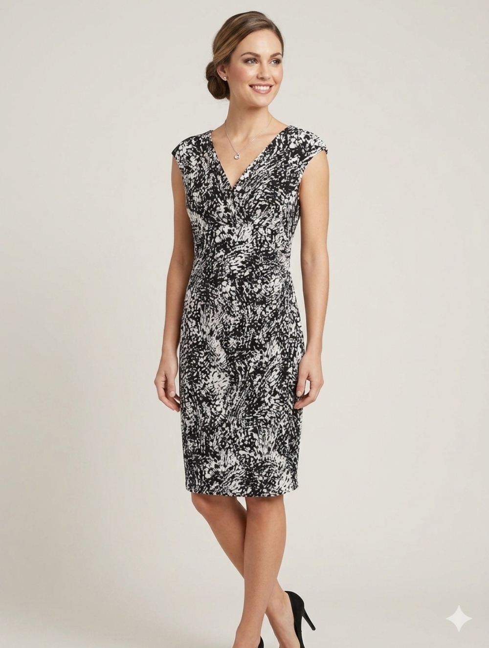 American Living | Dresses | American Living Abstract Print Ruched Bodycon Sheath Dress Size 4 Black White